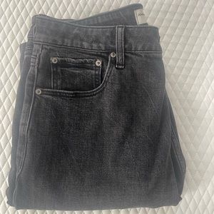 Abercrombie Curve love  High Rise Mom jeans